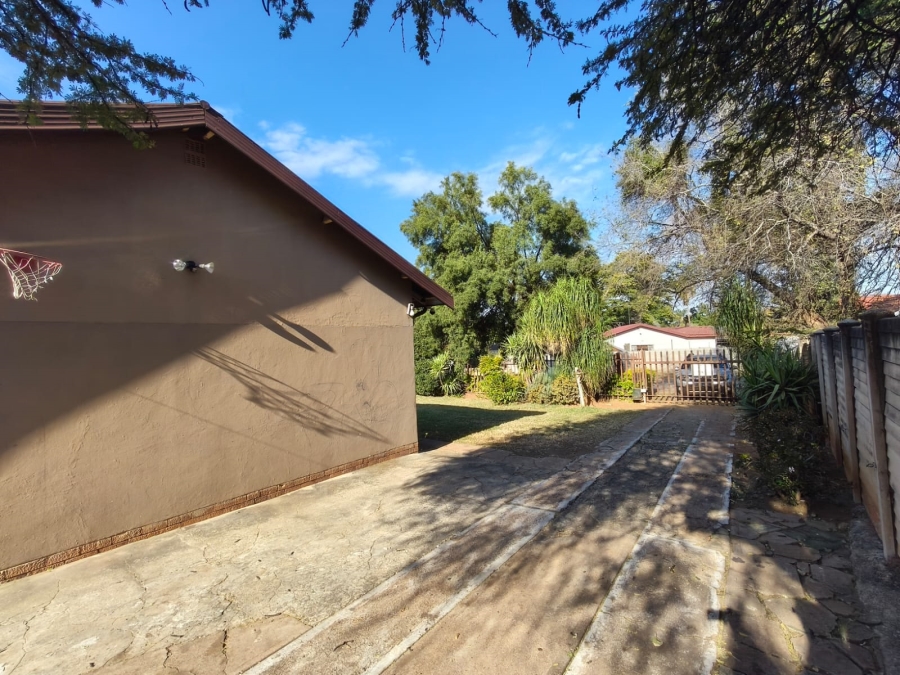 3 Bedroom Property for Sale in Geelhoutpark North West